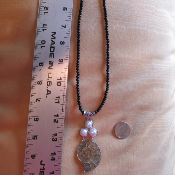 Fossil Ammonite Shell and Pearls Onyx Necklace - Picture 1 of 4